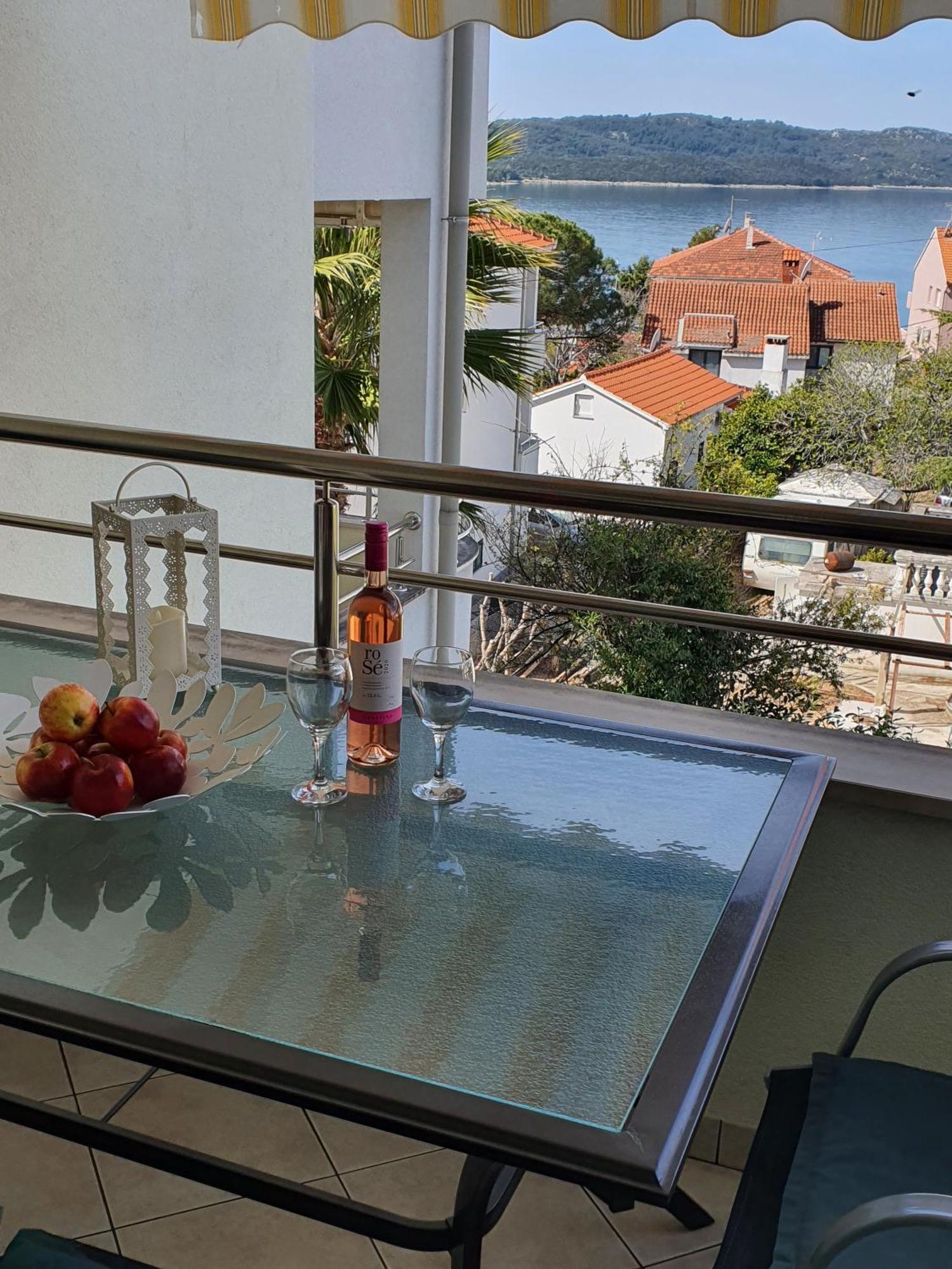 Gala Apartment *